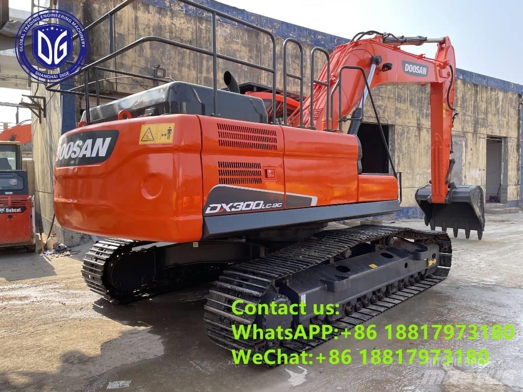Doosan DX 300 LC Raupenbagger