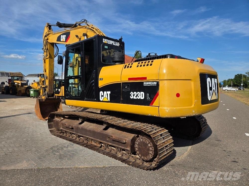 CAT 323DL Raupenbagger