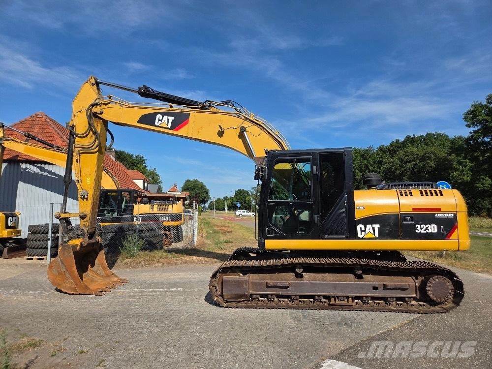 CAT 323DL Raupenbagger