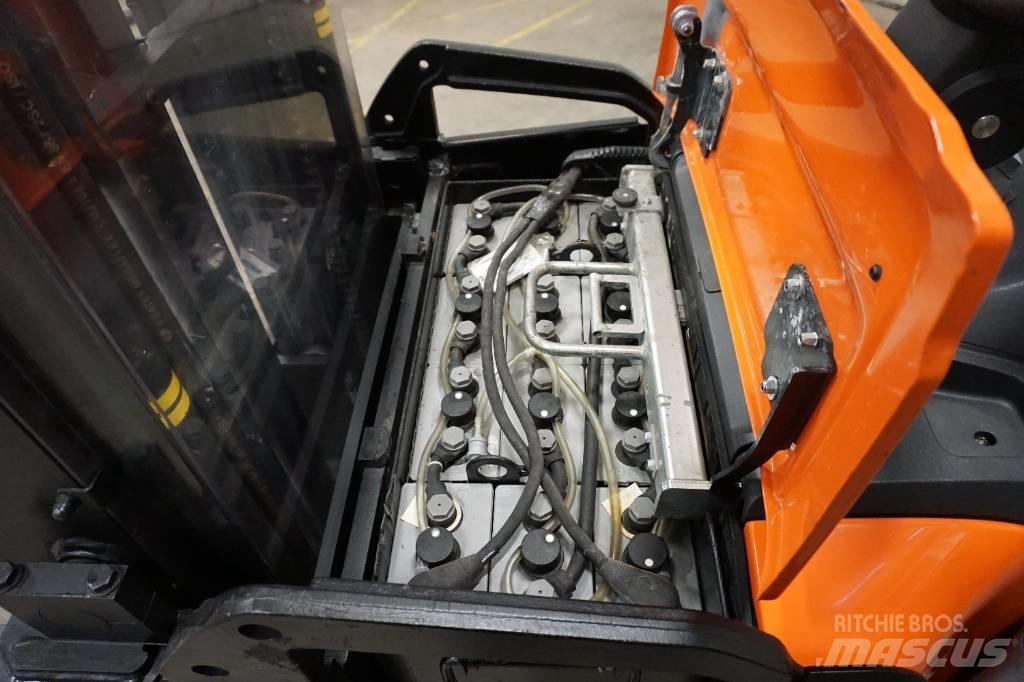 Toyota SPE160L Deichselstapler