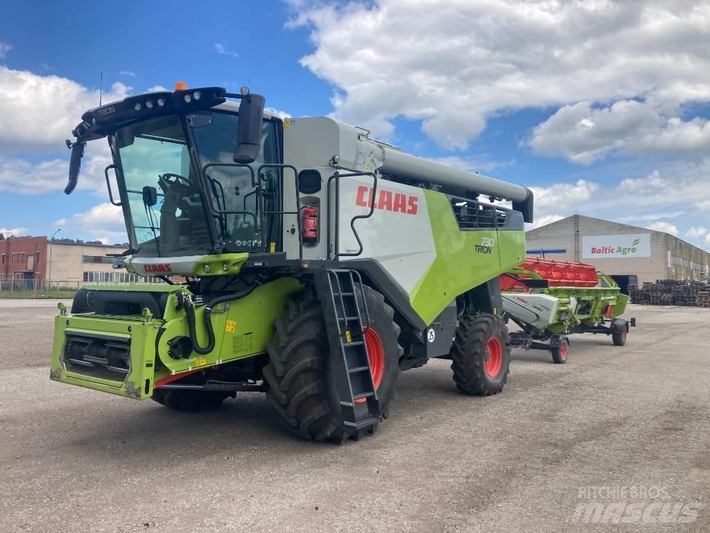CLAAS Trion 730 Mähdrescher