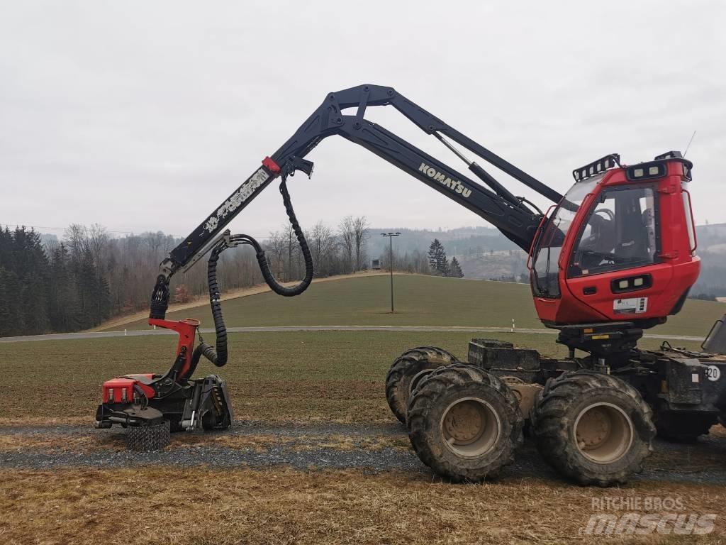 Komatsu 931 XC Harvester