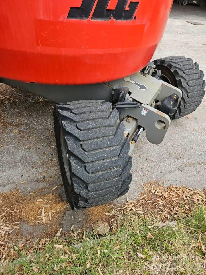 JLG 450 AJ Gelenkteleskoparbeitsbühnen