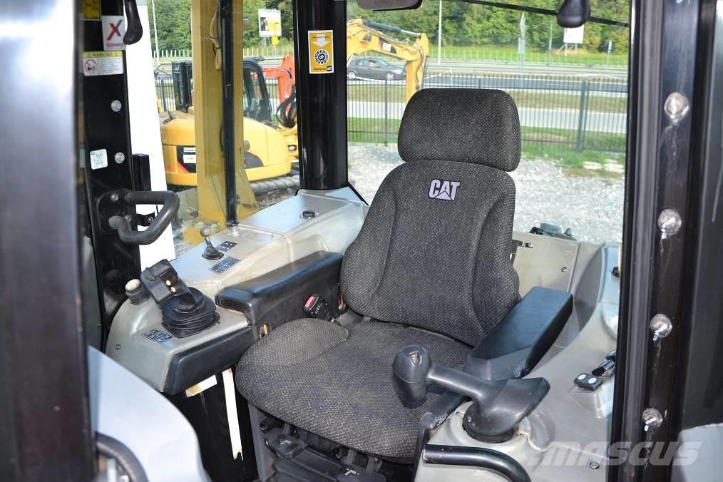 CAT D6N LGP Bulldozer