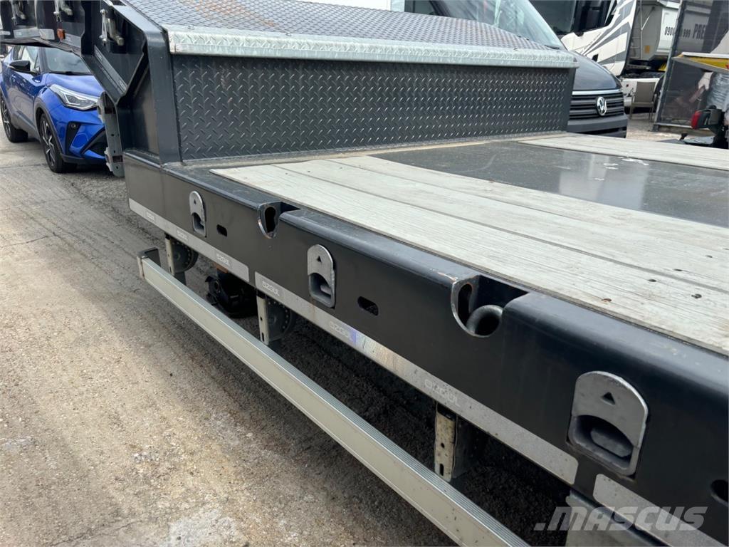 Ozgul LW 429 Andere Anhänger