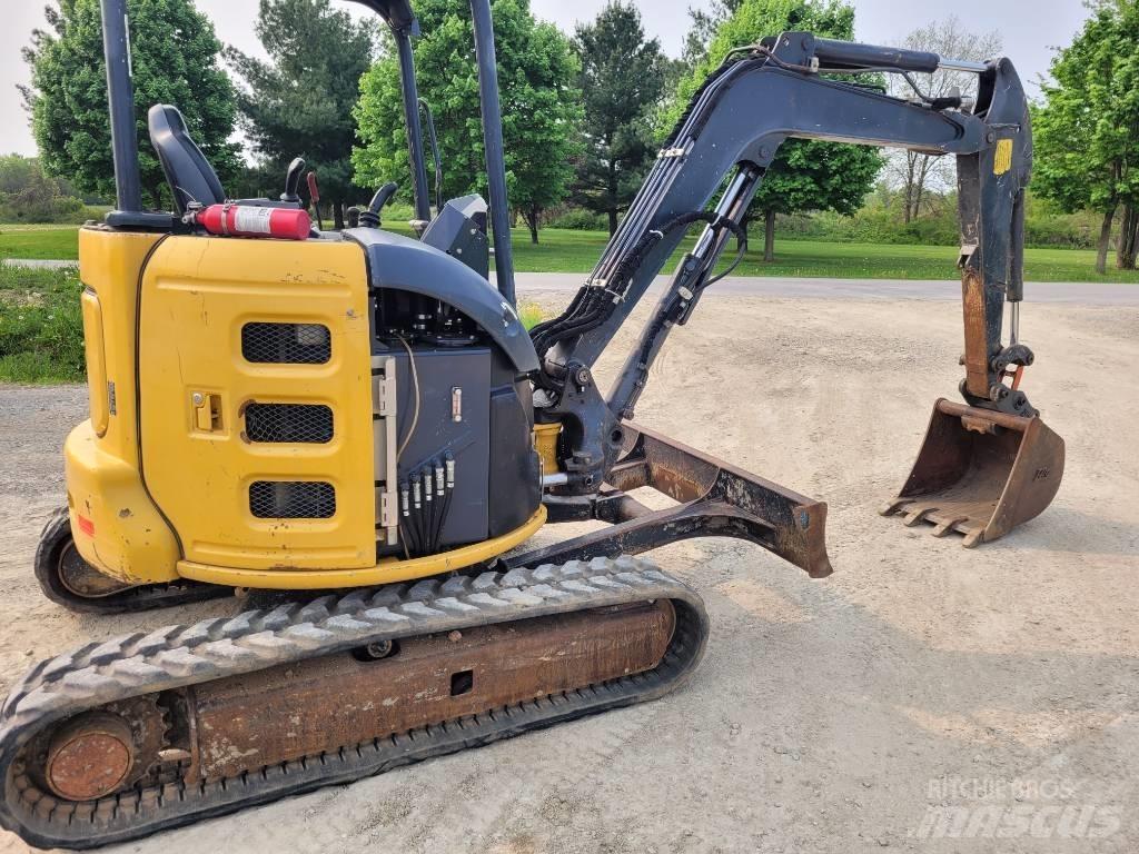 DEERE 35G Minibagger < 7t