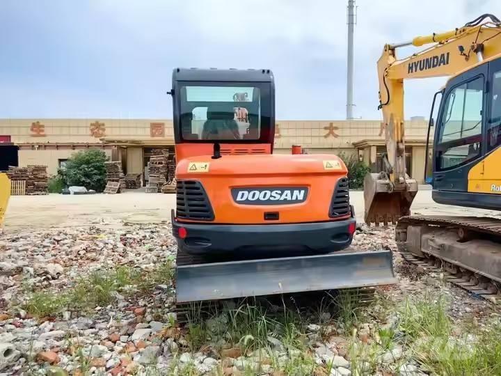 Doosan DX 60 Raupenbagger