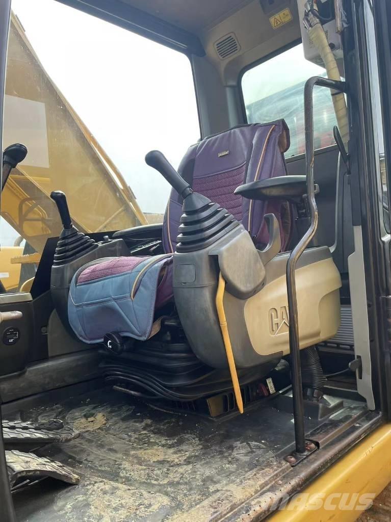 CAT 320d Raupenbagger