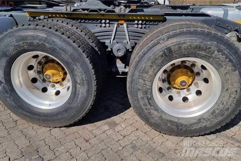Scania R620 Andere Fahrzeuge