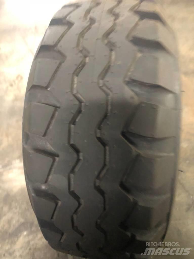  Cheng Shin 18x7-8 Reifen