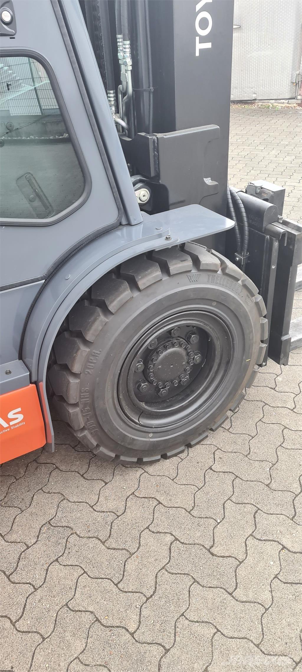 Toyota 40-8FD50N Diesel heftrucks