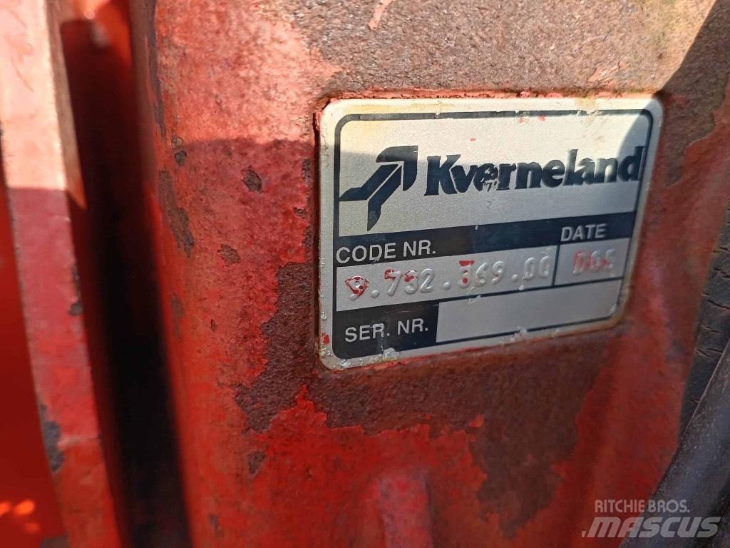Kverneland 856 Ballenschredder, -schneider und -wickler