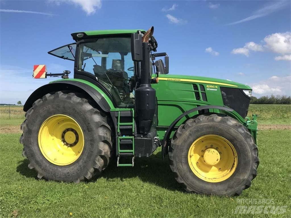 John Deere 6250R Traktoren