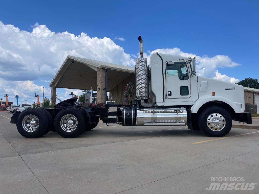 Kenworth T 800 Sattelzugmaschinen