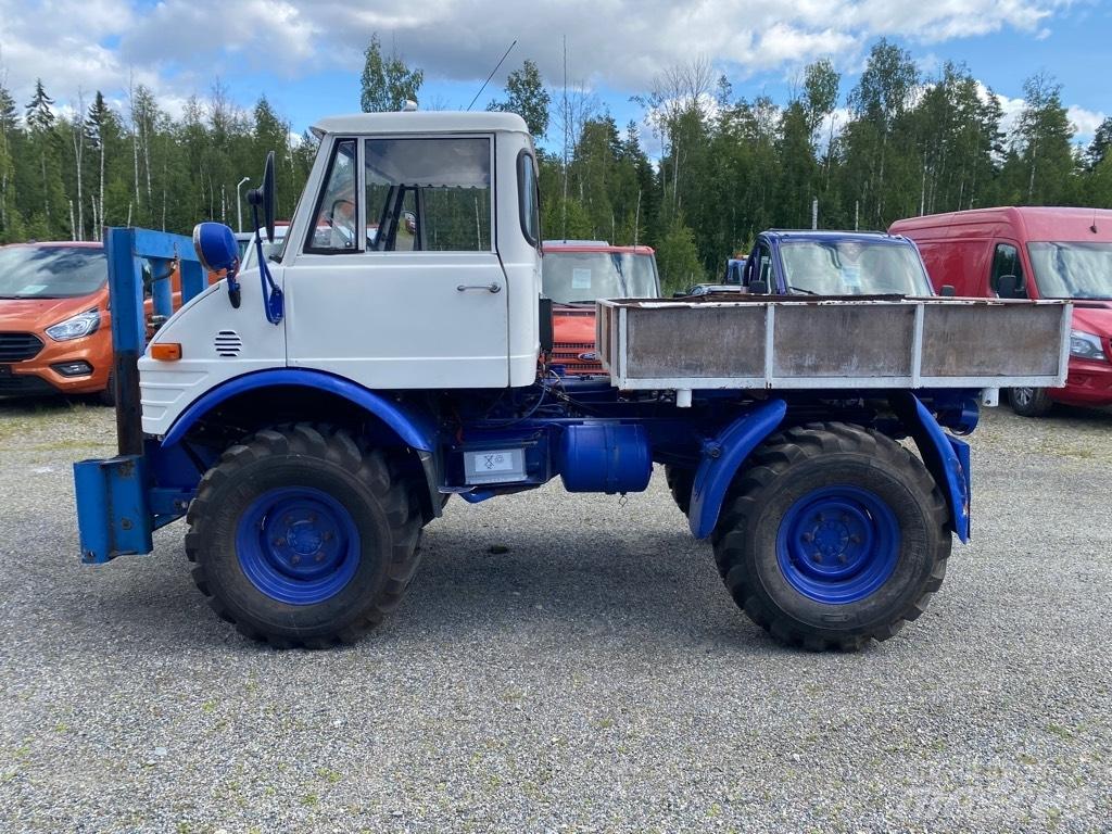 Mercedes-Benz Unimog Andere Fahrzeuge