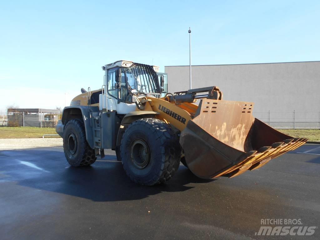 Liebherr L 586 Radlader