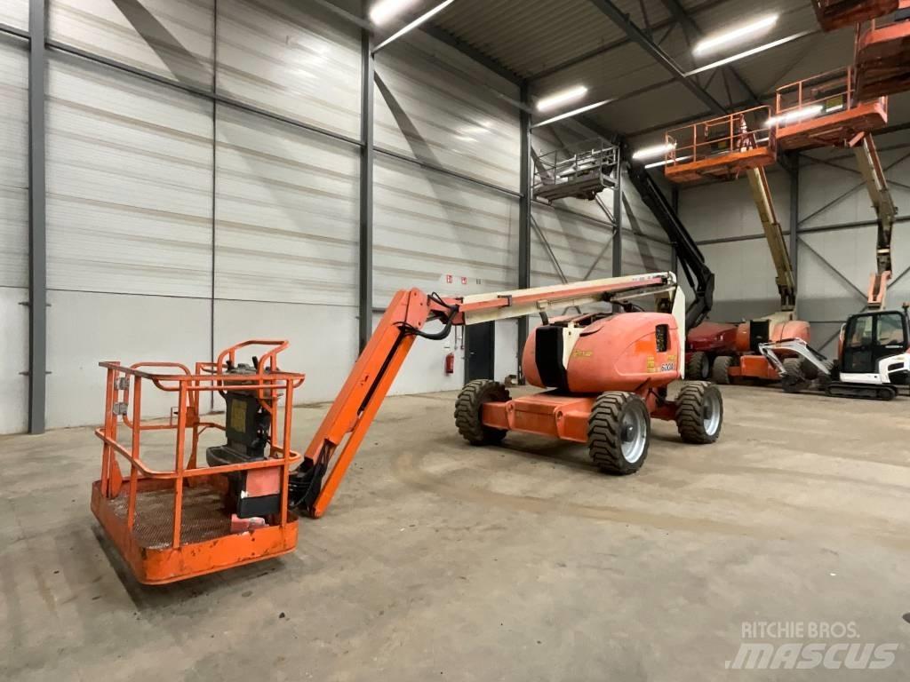 JLG 600 AJ Gelenkteleskoparbeitsbühnen