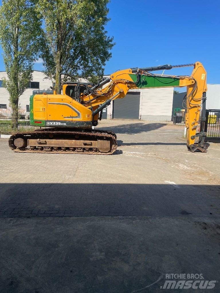 Hyundai HX 235 Raupenbagger