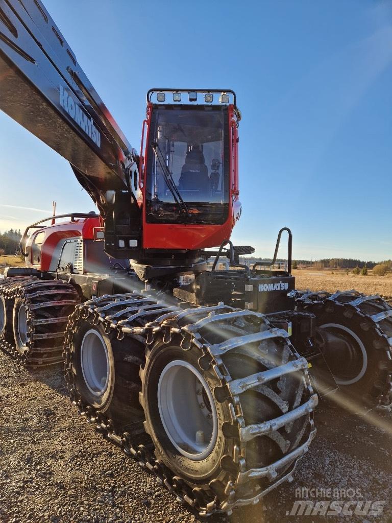 Komatsu 931XC Harvester