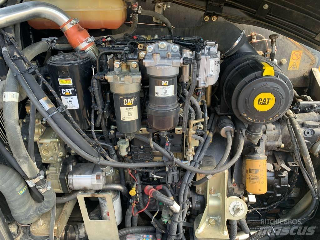 CAT TH 337C Teleskoplader für Landwirtschaft