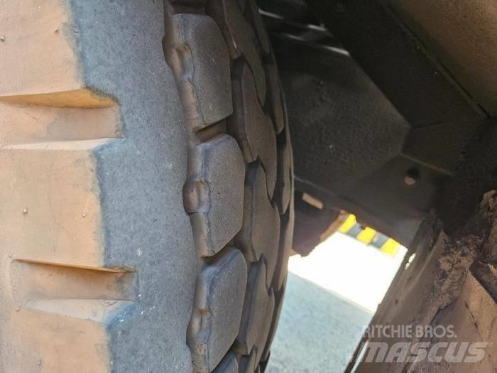 Kobelco RK 250 Ruwterrein kranen