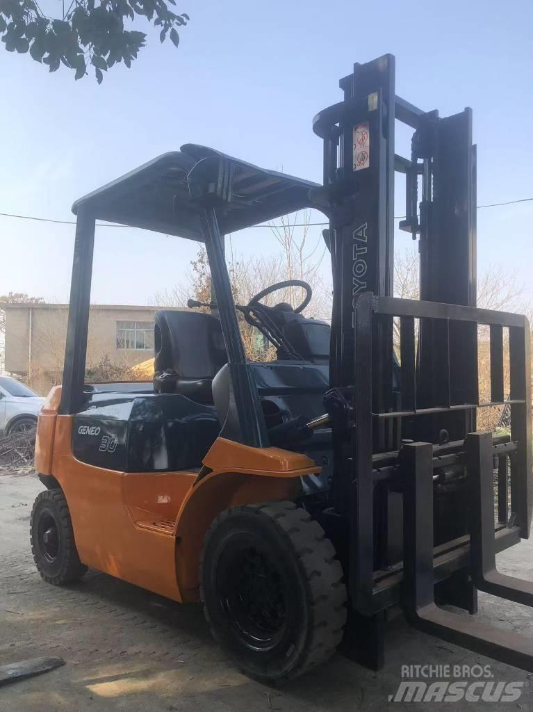 Toyota FD 30 Diesel heftrucks