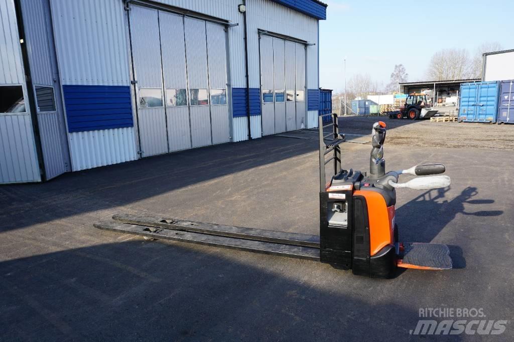 Toyota LPE250 Gabelstapler mit Fahrerstand