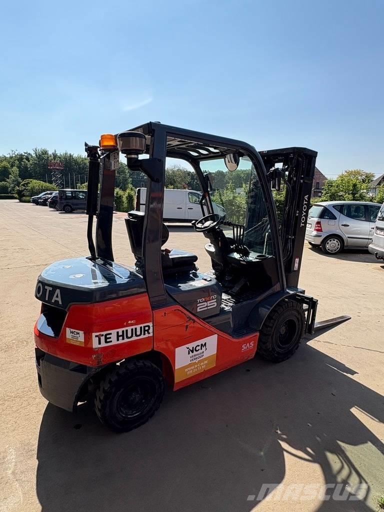 Toyota 8 FDF 25 Diesel heftrucks