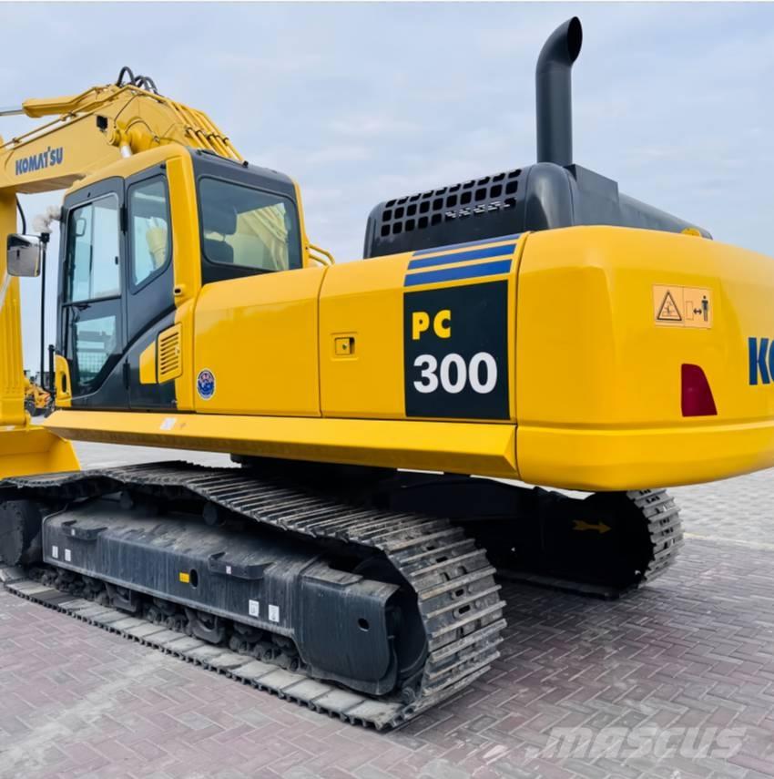 Komatsu 300 Raupenbagger