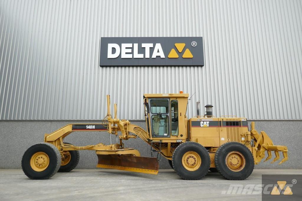 CAT 140H Grader