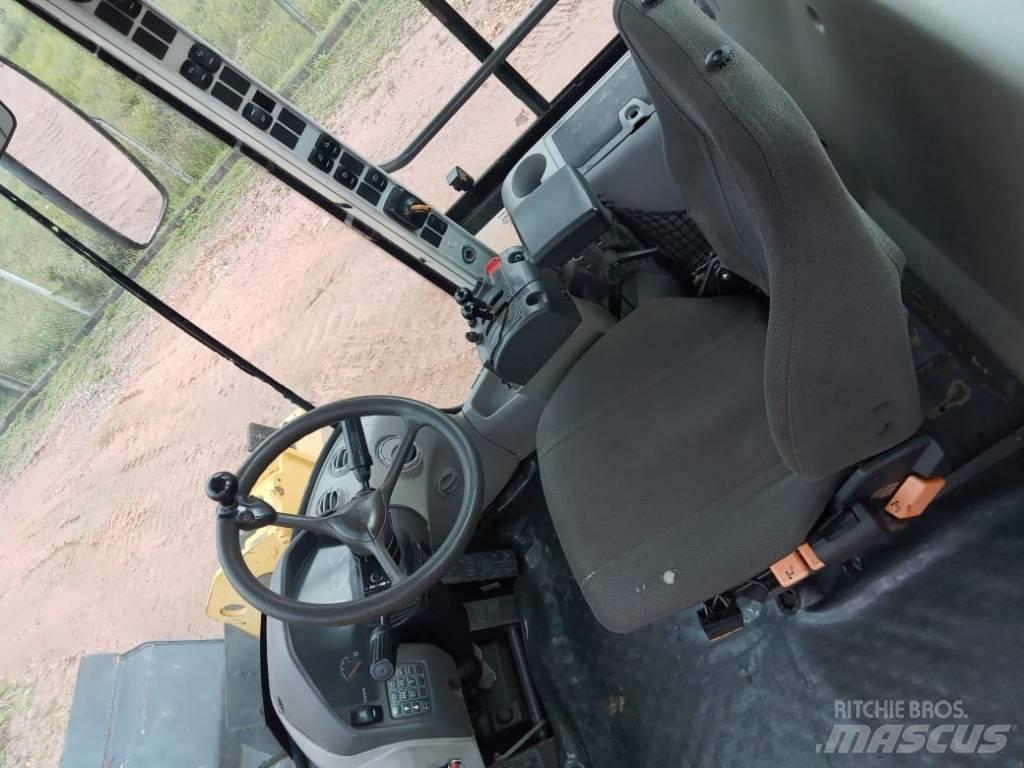 Volvo L90F Radlader