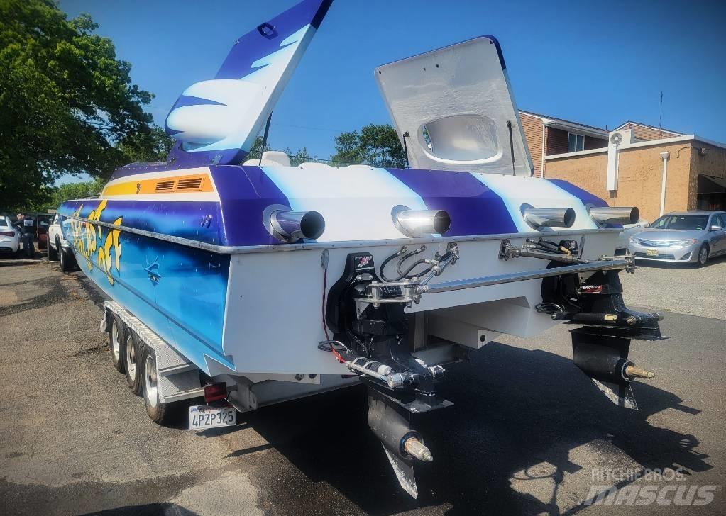  SPECTRE 36' Boote / Prahme