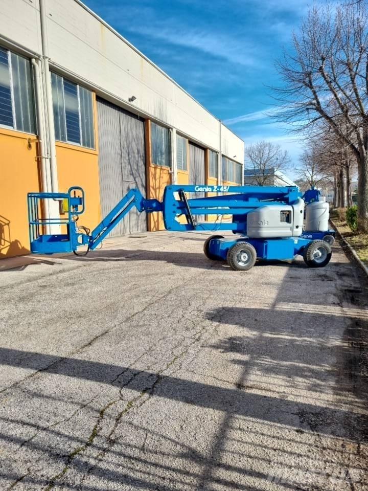 Genie Z45/25DCJ Gelenkteleskoparbeitsbühnen