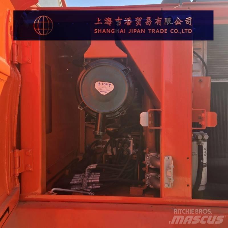 Doosan DX 225 RB Raupenbagger