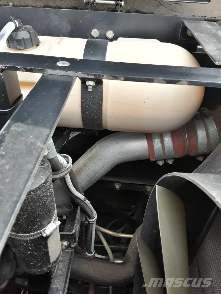 New Holland CX 8060 Mähdrescher