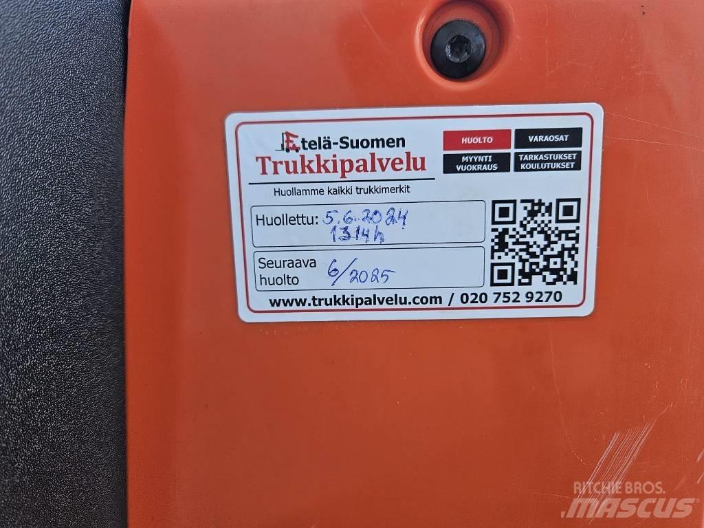 Toyota LWE 200 Gabelstapler mit Fahrerstand