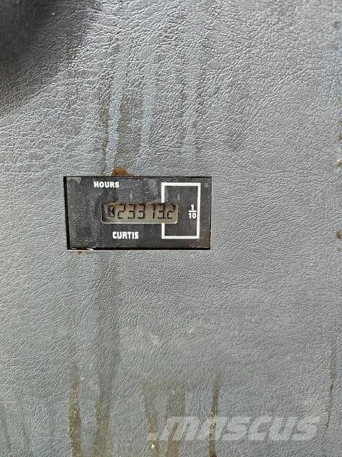 Hyundai Robex 300 LC Raupenbagger