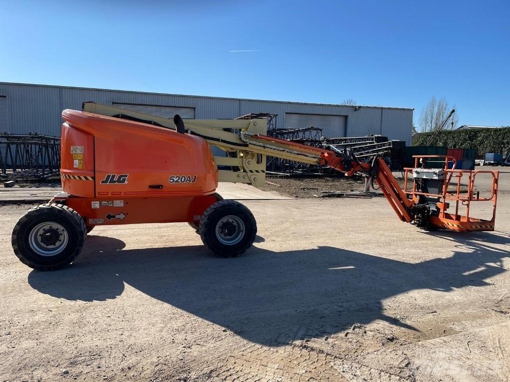 JLG 520 AJ Gelenkteleskoparbeitsbühnen