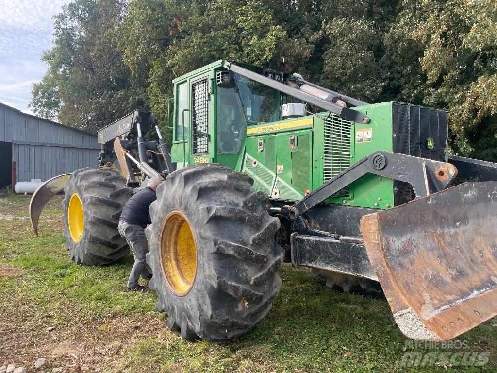 John Deere 748 H II Forsttraktoren