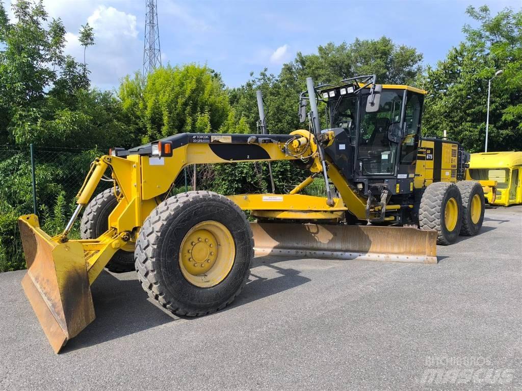 Komatsu GD 675-6 Grader
