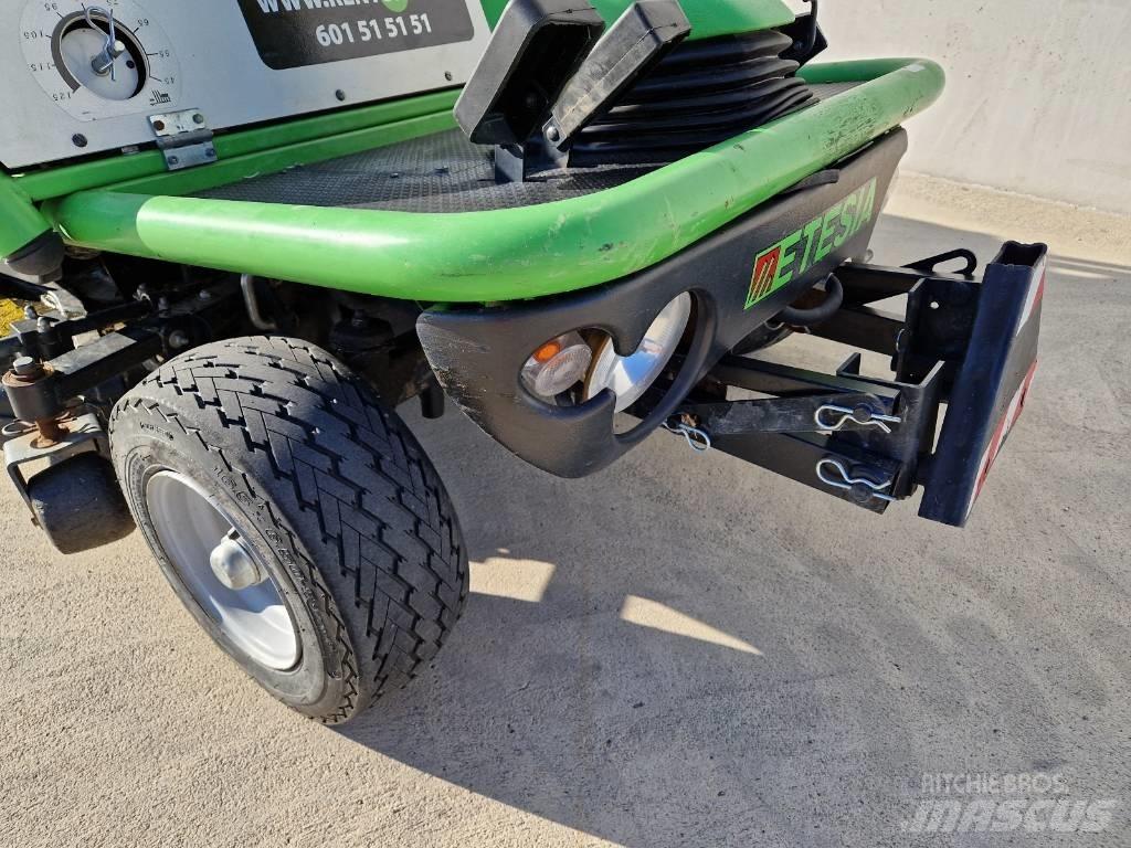 Etesia 124D Gezogene und selbstfahrende Mäher