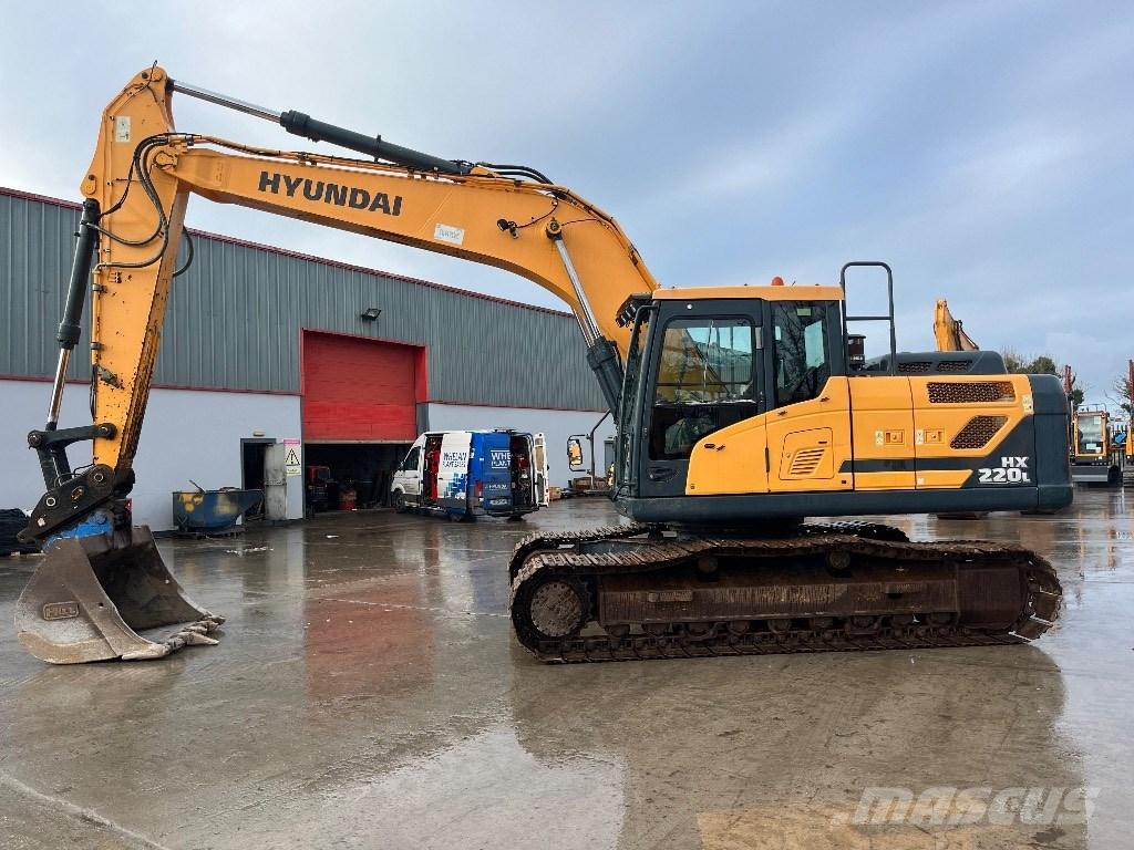 Hyundai HX 220 L Raupenbagger