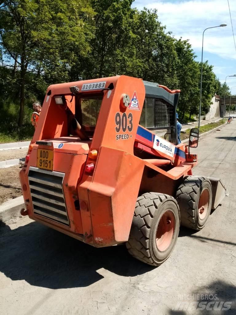 Locust L 903 SPEED Kompaktlader