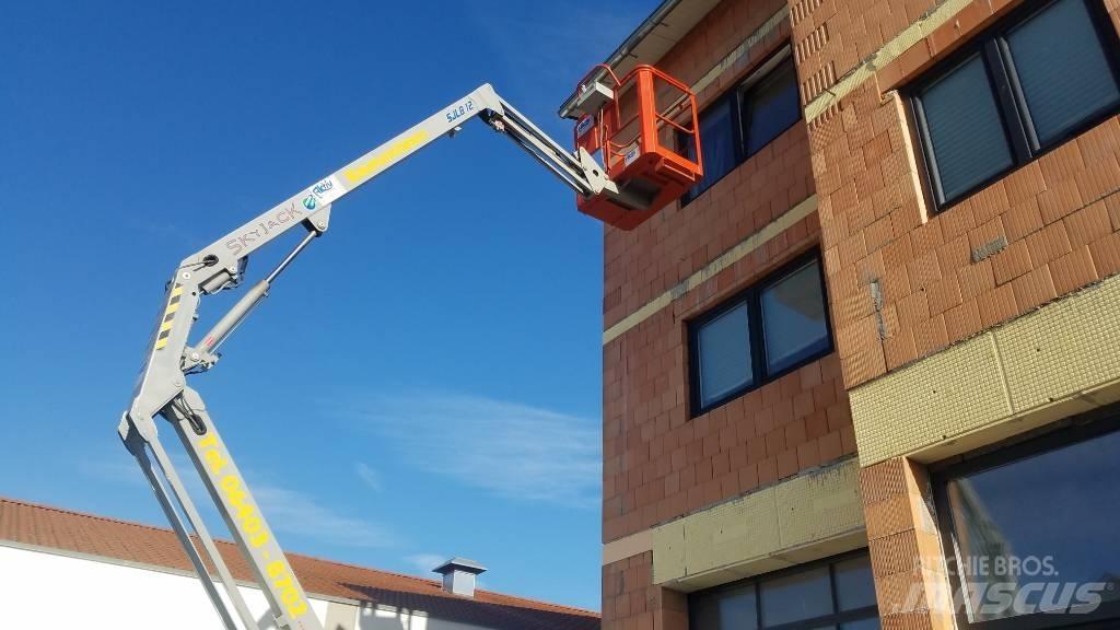 SkyJack SJKB 12 Gelenkteleskoparbeitsbühnen