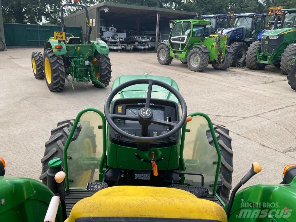 John Deere 5050E Traktoren