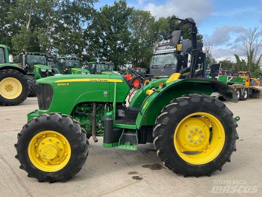 John Deere 5050E Traktoren