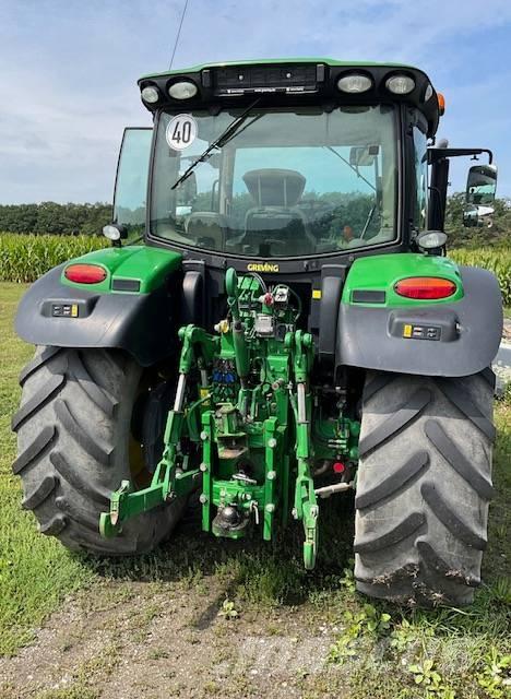 John Deere 6130 R Traktoren
