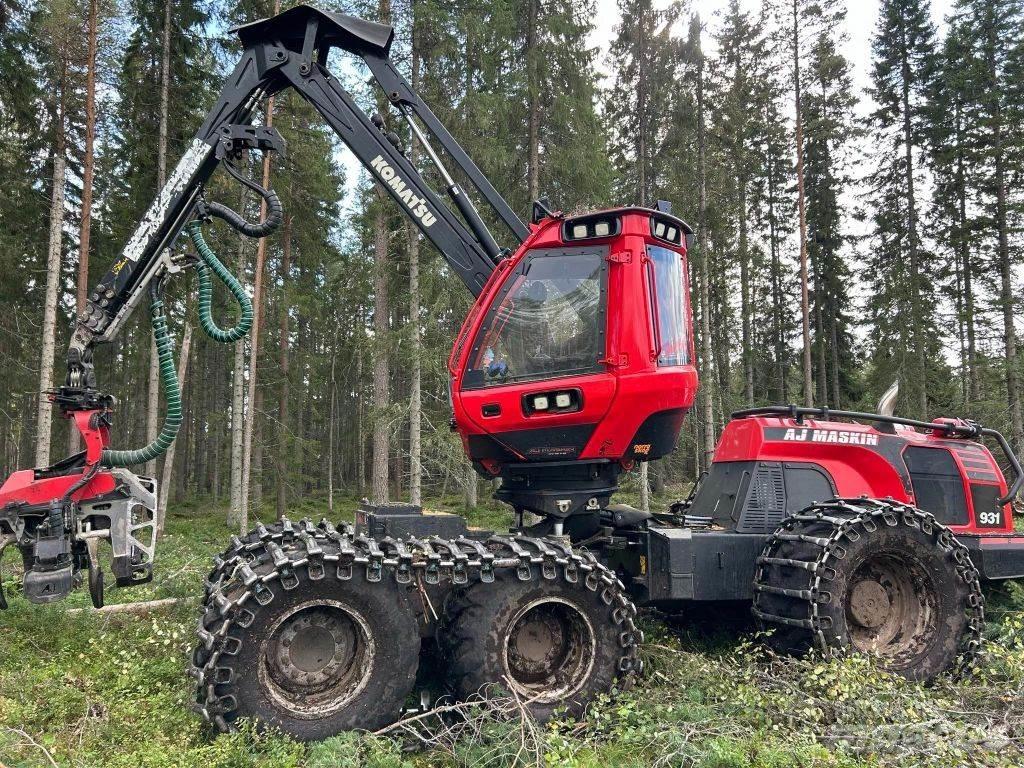 Komatsu 931 Harvester