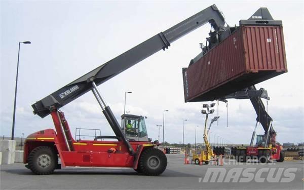 Kalmar DRT450 Reach-Stacker