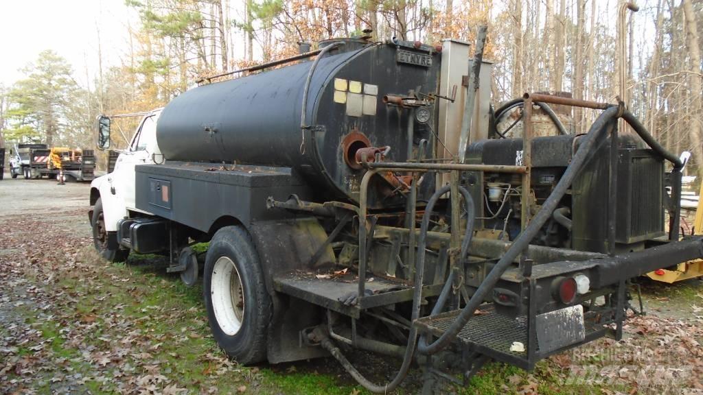 Ford F 800 Andere Fahrzeuge